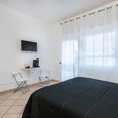 Travelershome 7Metri Guesthouse 치암피노 외부 사진