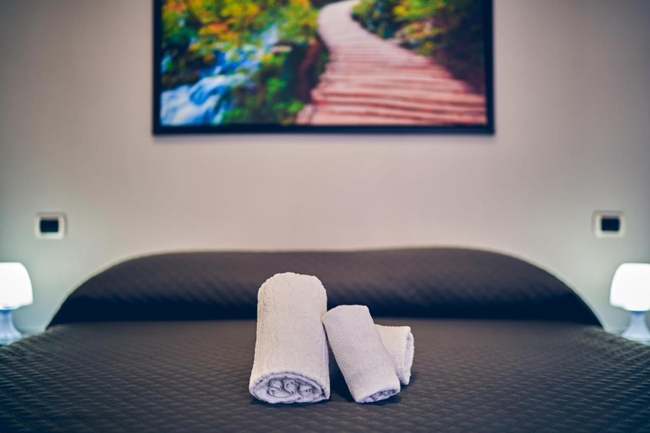 Travelershome 7Metri Guesthouse 치암피노 외부 사진