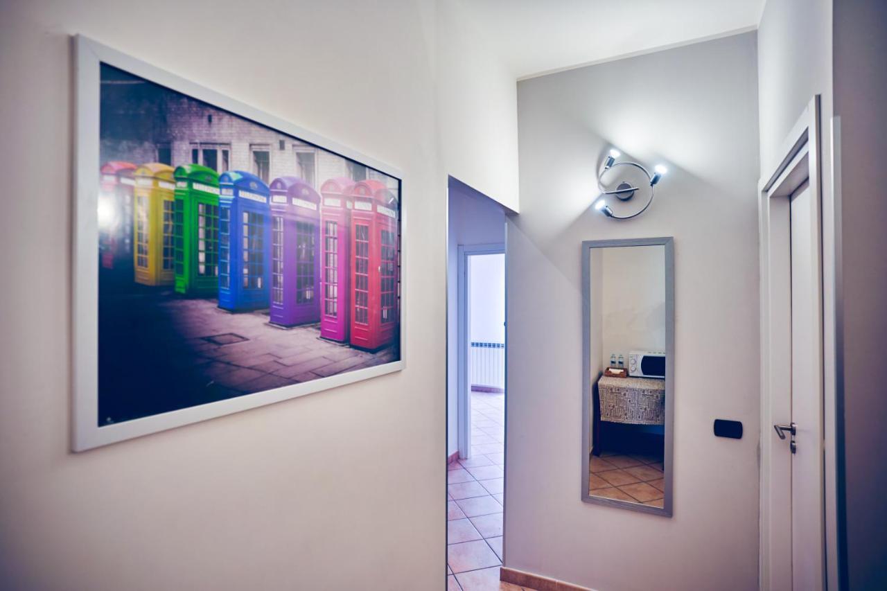 Travelershome 7Metri Guesthouse 치암피노 외부 사진
