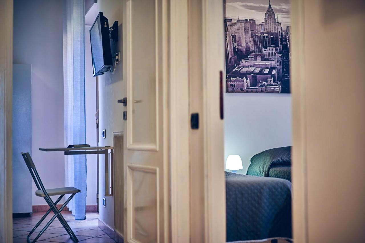 Travelershome 7Metri Guesthouse 치암피노 외부 사진