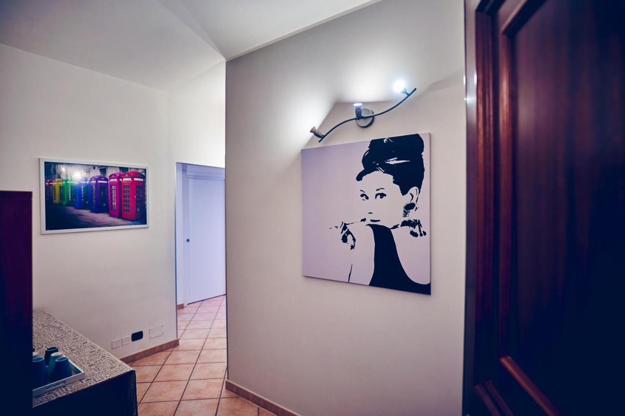 Travelershome 7Metri Guesthouse 치암피노 외부 사진