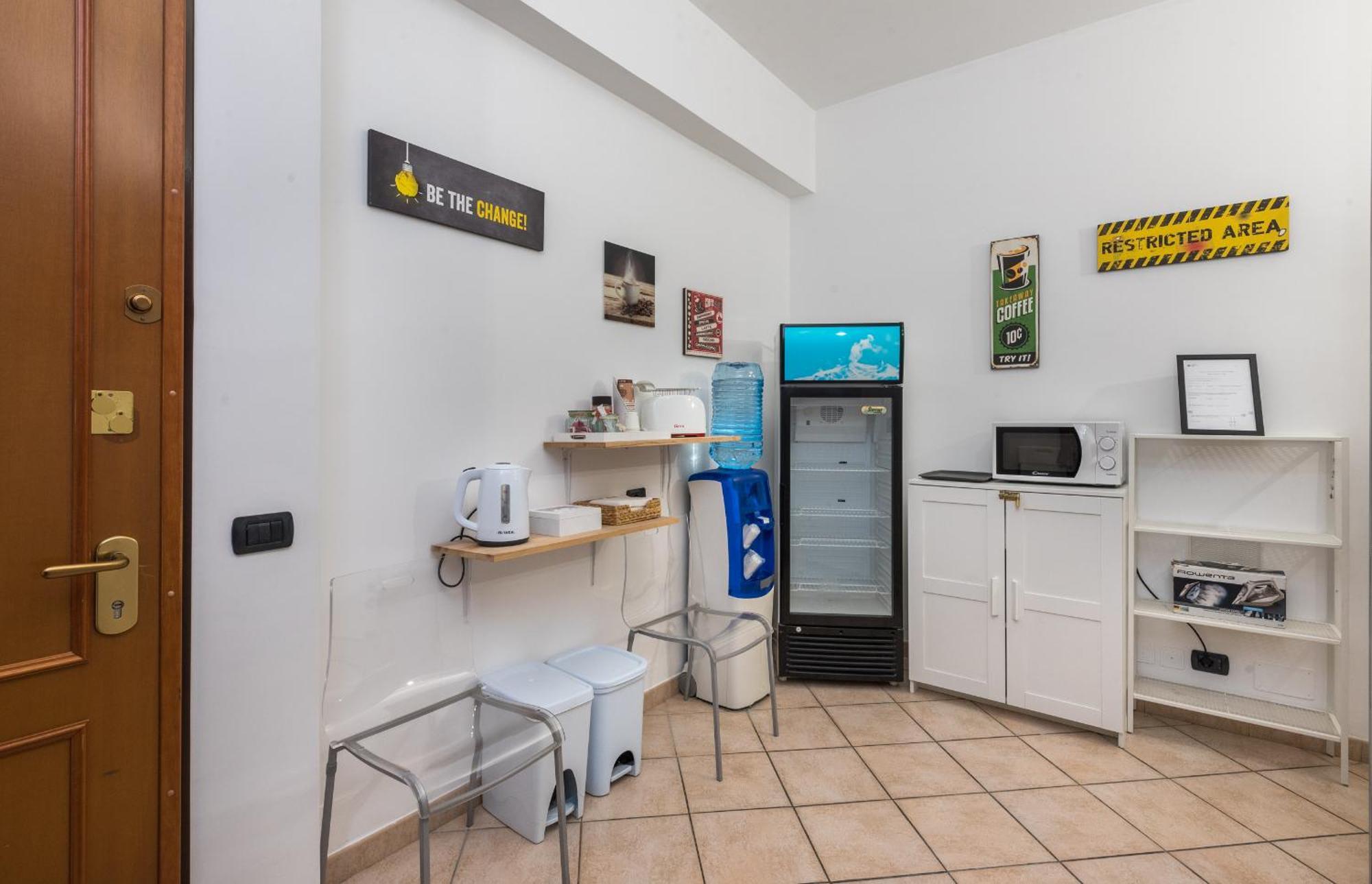 Travelershome 7Metri Guesthouse 치암피노 외부 사진
