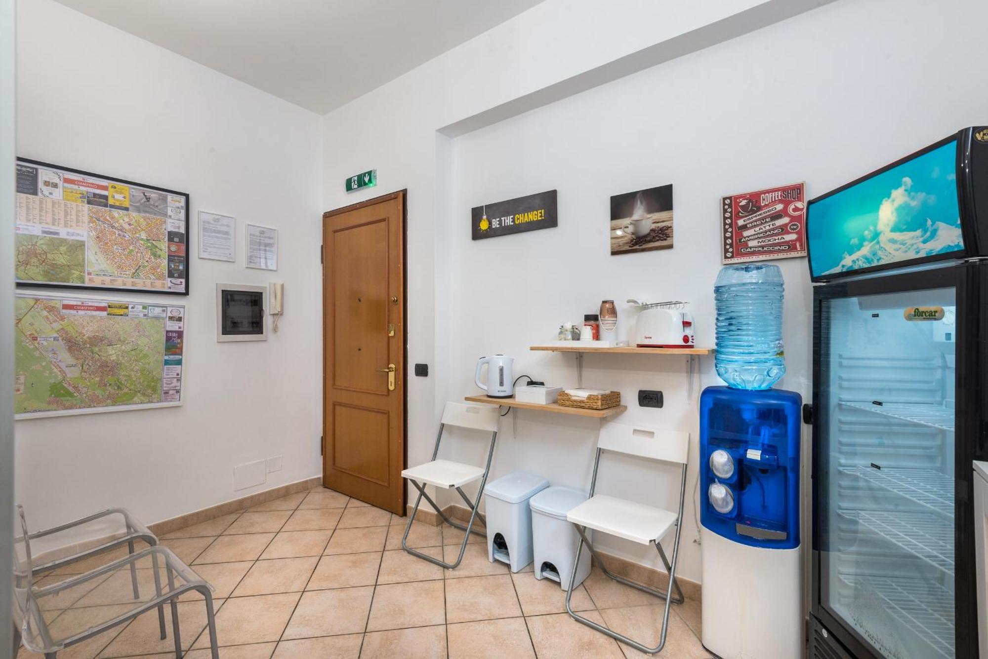 Travelershome 7Metri Guesthouse 치암피노 외부 사진