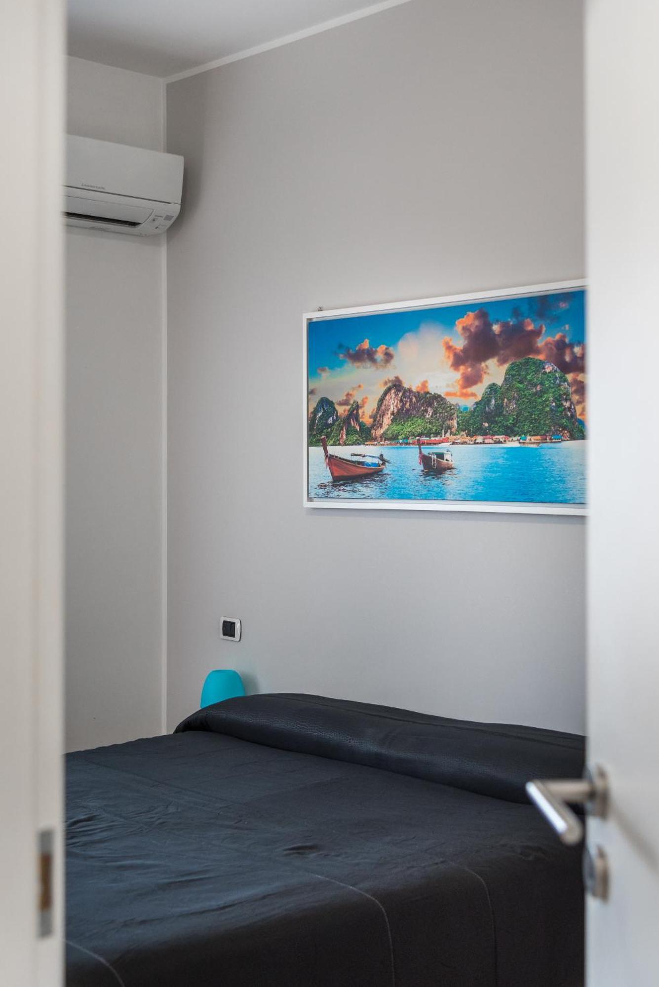 Travelershome 7Metri Guesthouse 치암피노 외부 사진