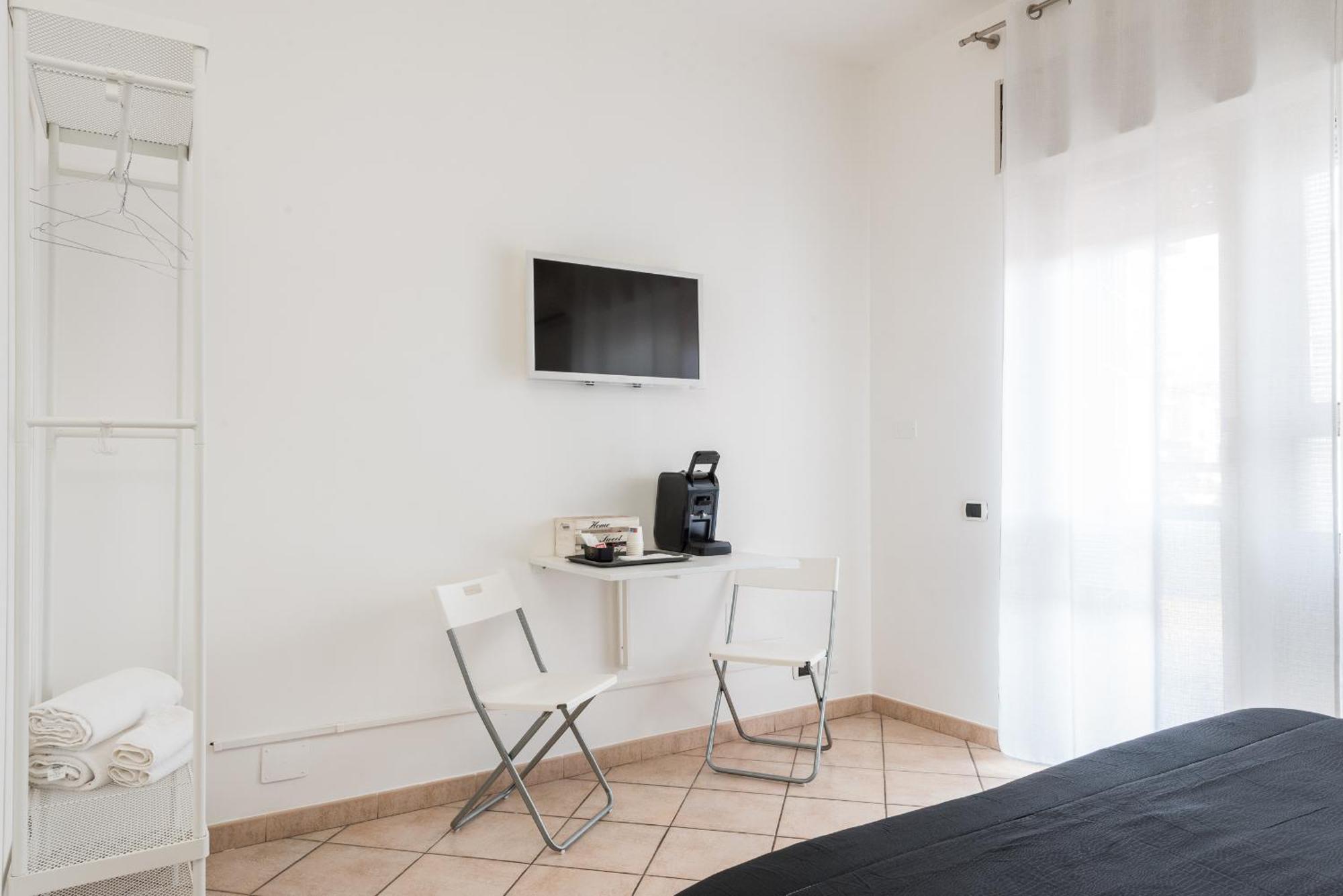 Travelershome 7Metri Guesthouse 치암피노 외부 사진